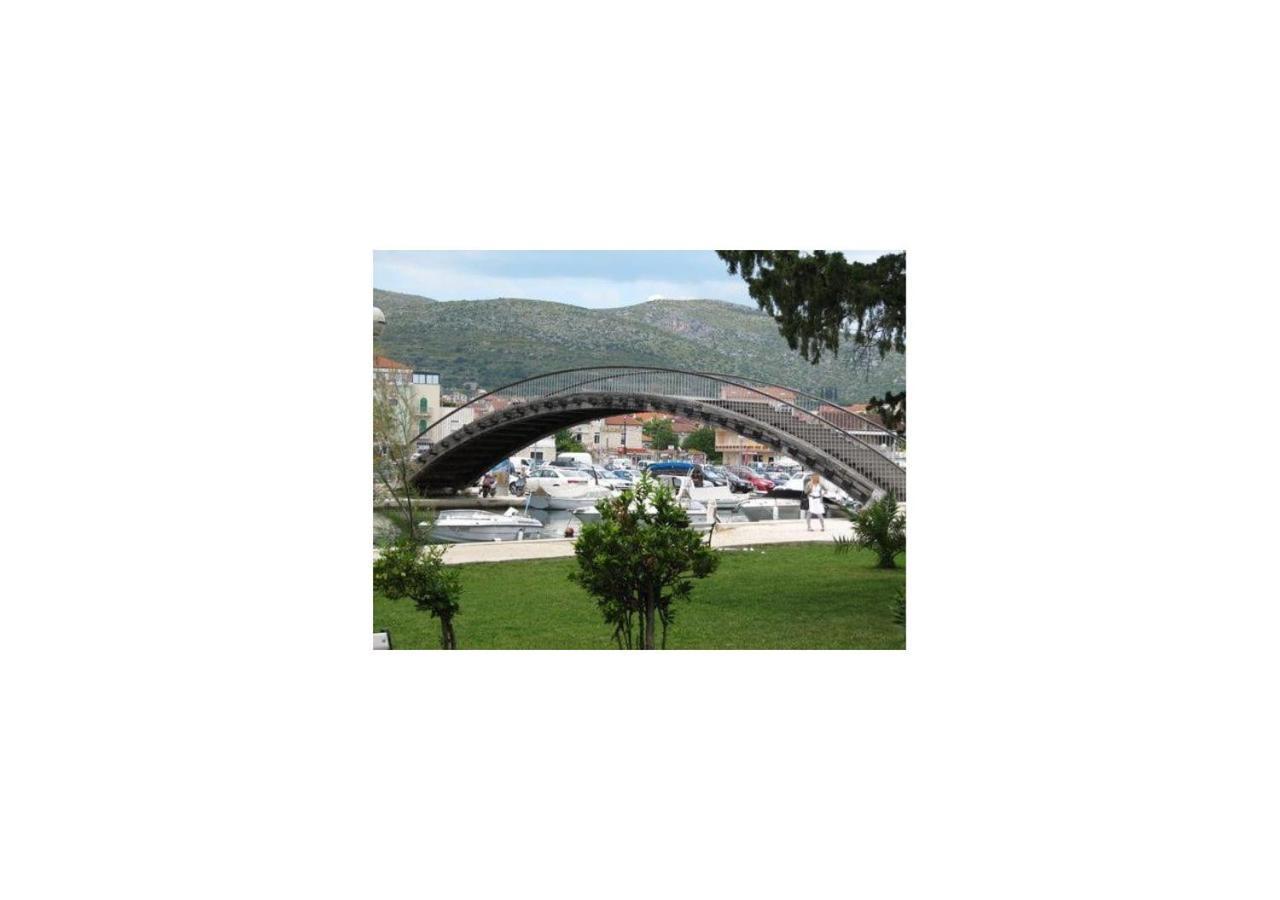 Apartment Capo Family & Capo Studio -Old Town-Parking Trogir Eksteriør bilde