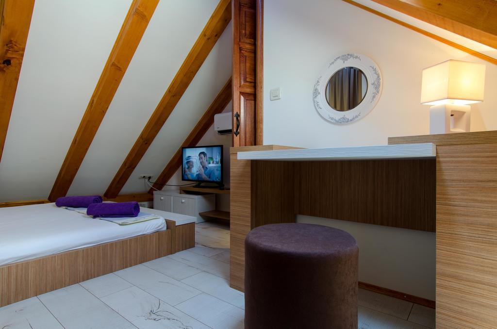 Apartment Capo Family & Capo Studio -Old Town-Parking Trogir Rom bilde