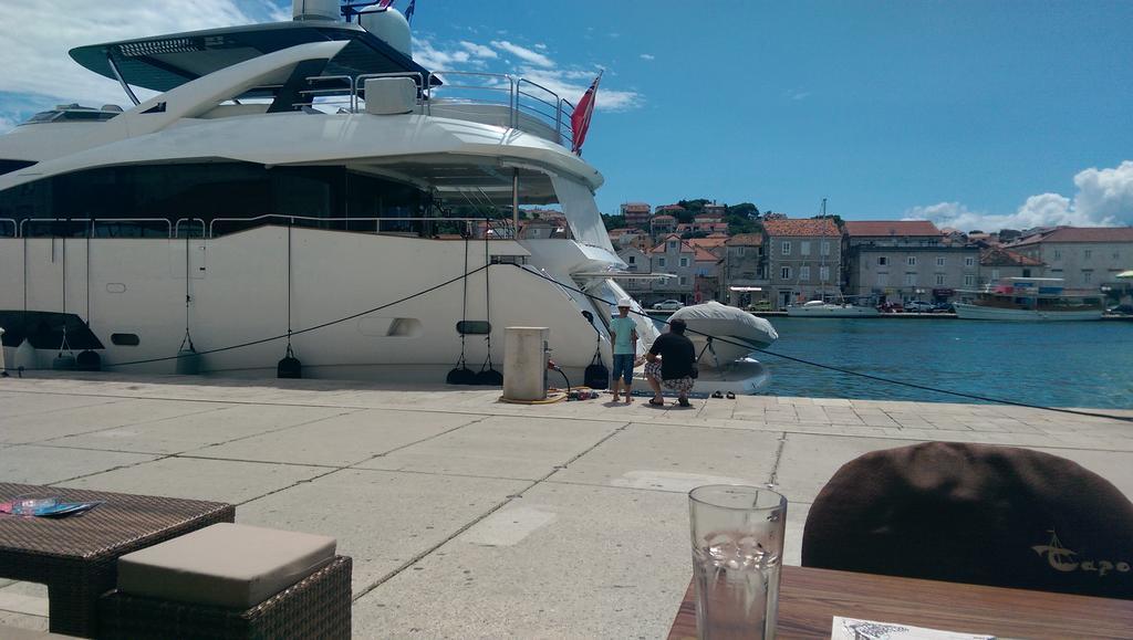 Apartment Capo Family & Capo Studio -Old Town-Parking Trogir Eksteriør bilde